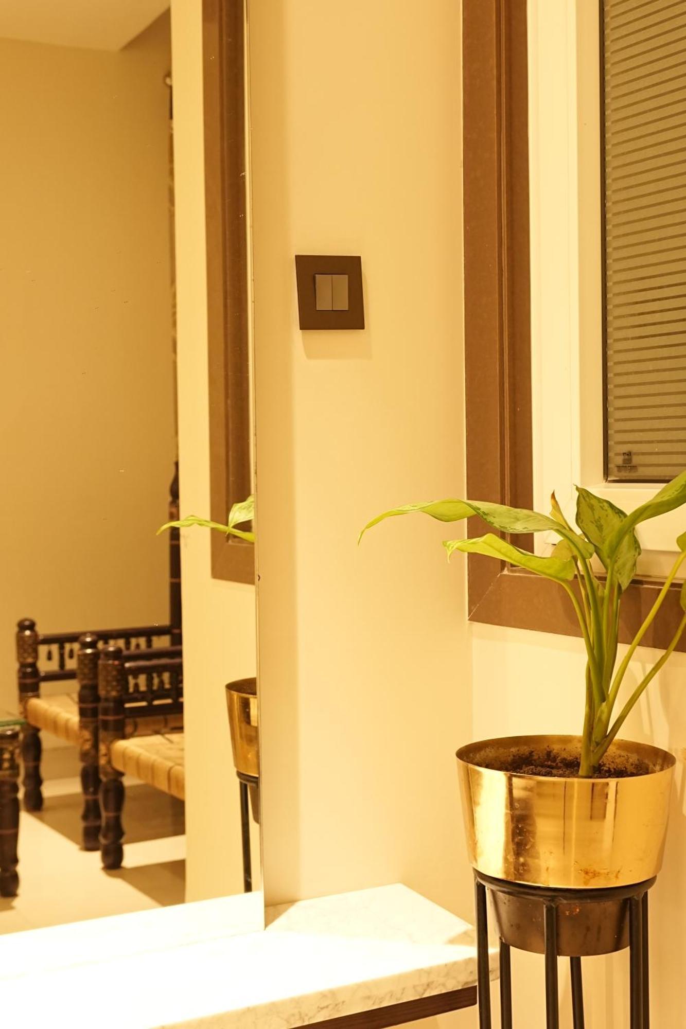 Empire Suites, Nueva Delhi Exterior foto
