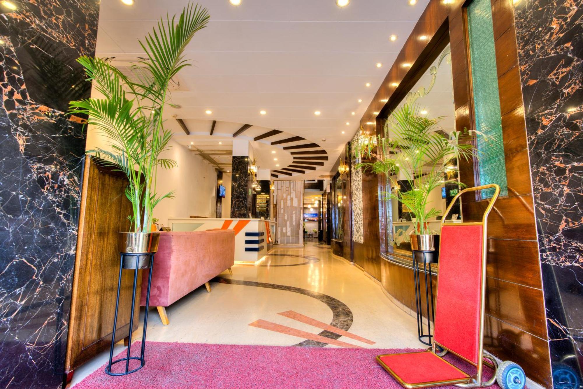 Empire Suites, Nueva Delhi Exterior foto