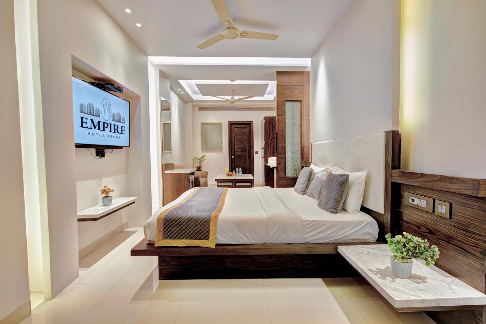 Empire Suites, Nueva Delhi Exterior foto